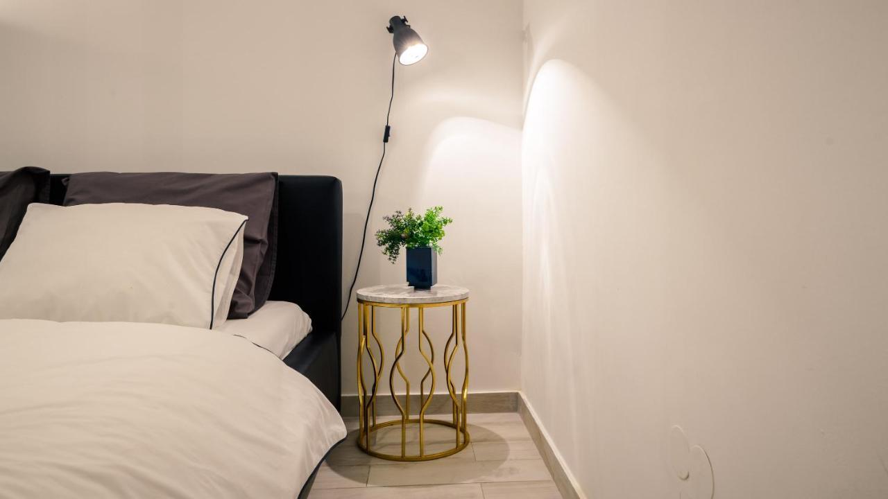 Apartments Santini Zagreb Extérieur photo
